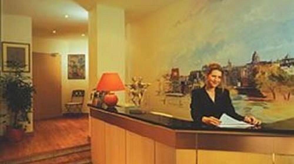 Grand Hotel Du Calvados - Opera Paris Eksteriør billede