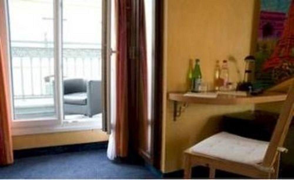 Grand Hotel Du Calvados - Opera Paris Eksteriør billede
